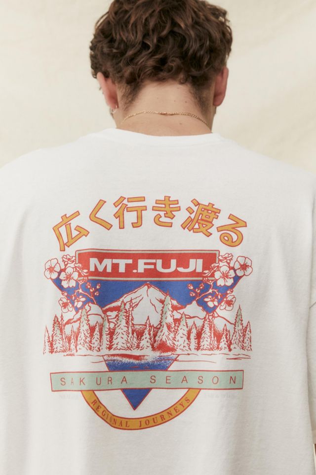 UO White Mount Fuji Tee | Urban Outfitters