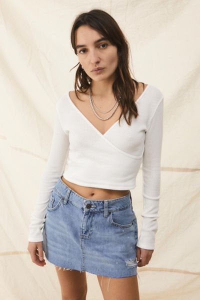 Urban Outfitters, Tops, Uo Wrap Halter Top S Small Crop White Keyhole