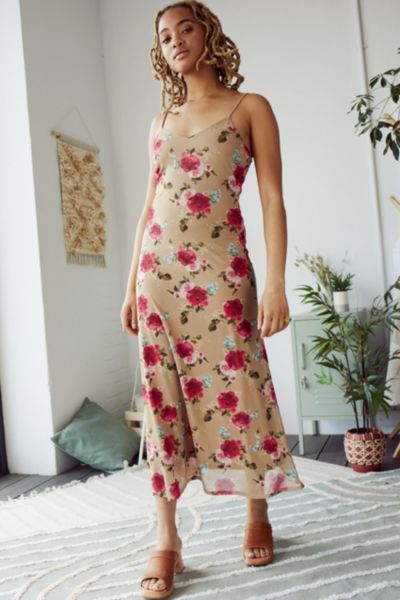 Urban outfitters 2025 floral maxi dress