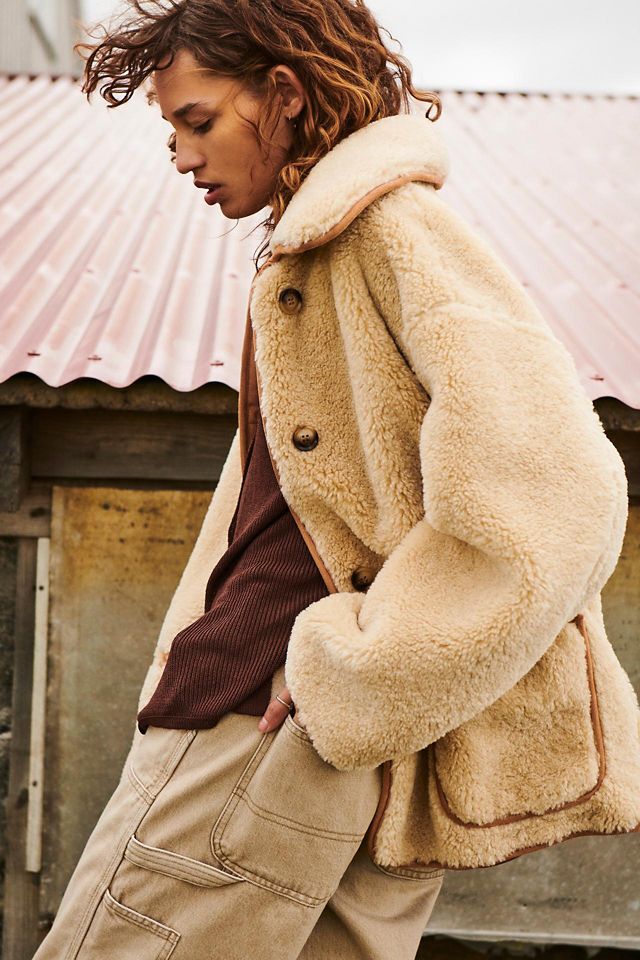 Urban outfitters shop teddy coat reversible