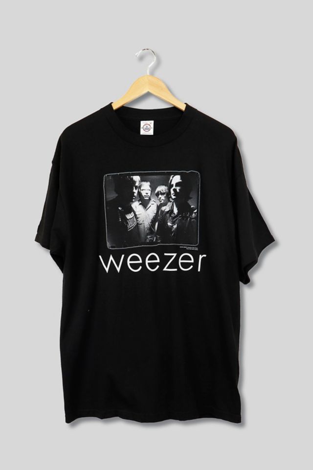 Vintage 2001 Weezer Band T Shirt | Urban Outfitters