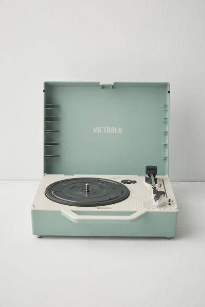 Victrola UO Exclusive Re-Spin Bluetooth Suitcase Record Player | Urban ...