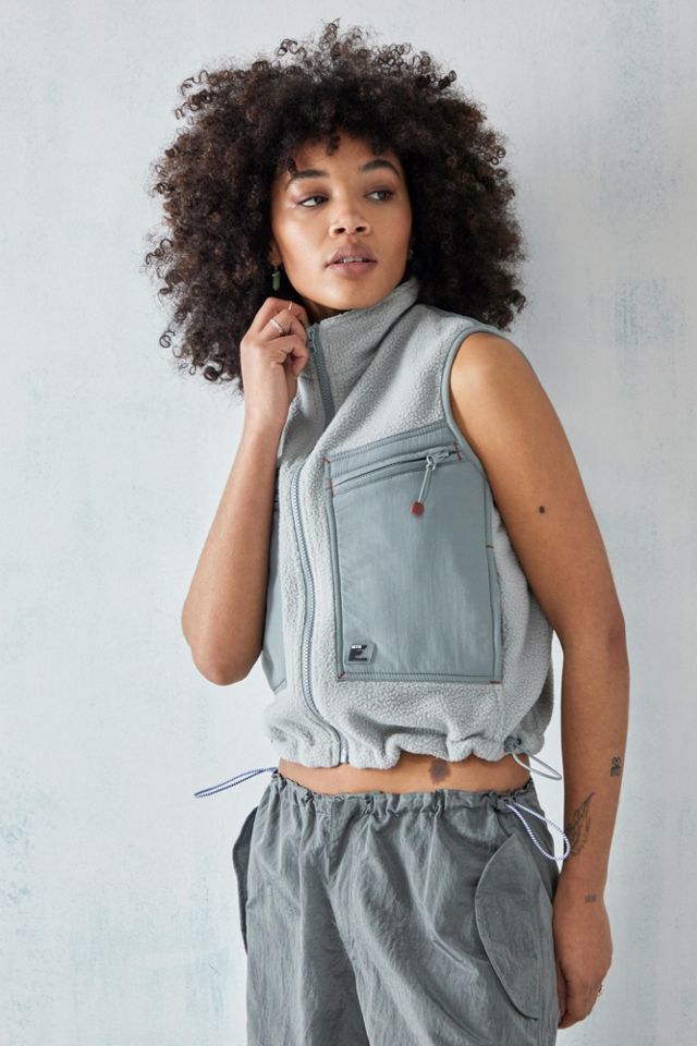 iets frans... Pocket Fleece Vest | Urban Outfitters