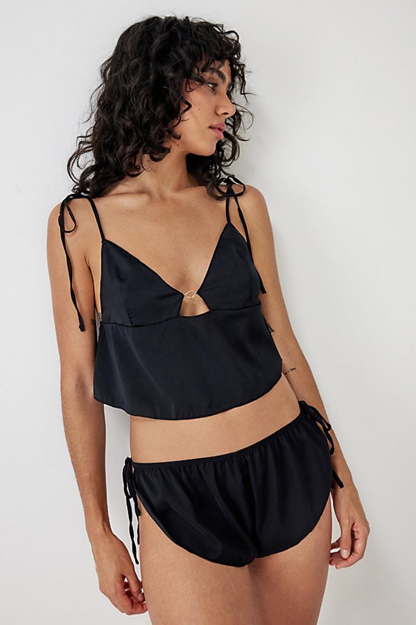 BLUEBELLA NICOLE LUXURY SATIN CAMI & SHORTS SET IN BLACK AT URBAN OUTFITTERS