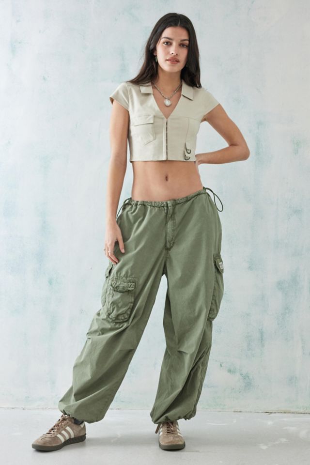 Urban outfitters BDG カーキ　カーゴパンツ BDG Khaki Ultra-Wide Pocket Pant | Urban Outfitters