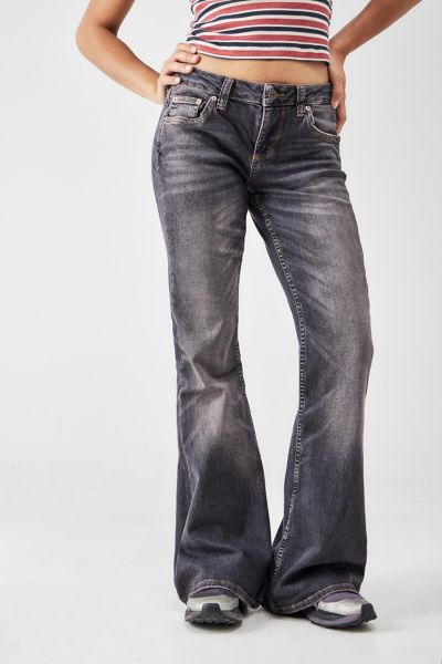 SisLinda - Low Rise Distressed Flared Jeans