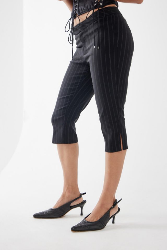 Lovers and Friends Cindy Cropped Capri Pant in Black