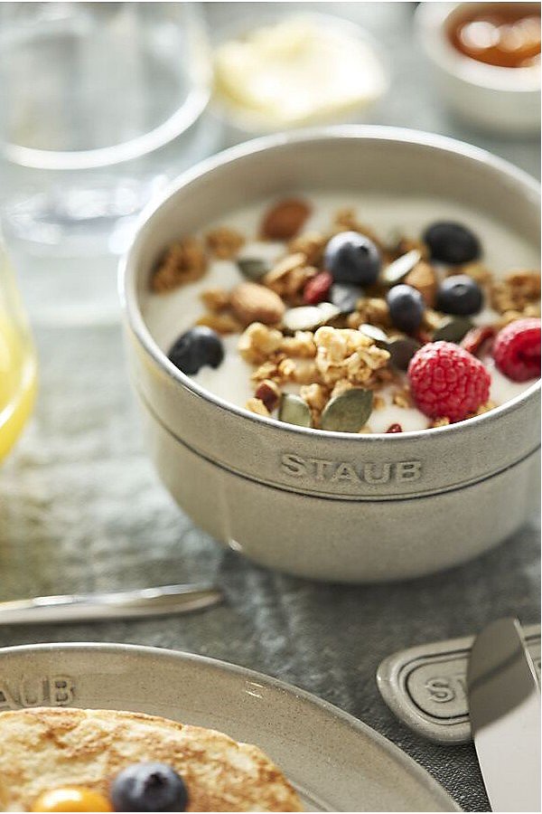 Staub Ceramic Dinnerware 4-piece 5-inch Stoneware Cereal Bowl Set In White Truffle
