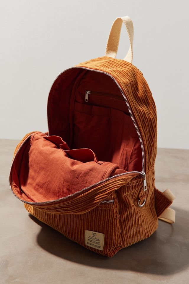 does north face backpack ever go on sale The Summit Navy Dyno protective laptop sleeve and The North Face Electron Color:Olive Premium Camping Activities