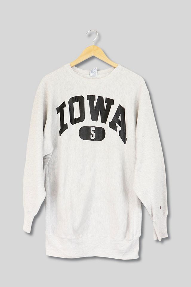 Vintage Champion Iowa Crewneck Sweatshirt | Urban Outfitters