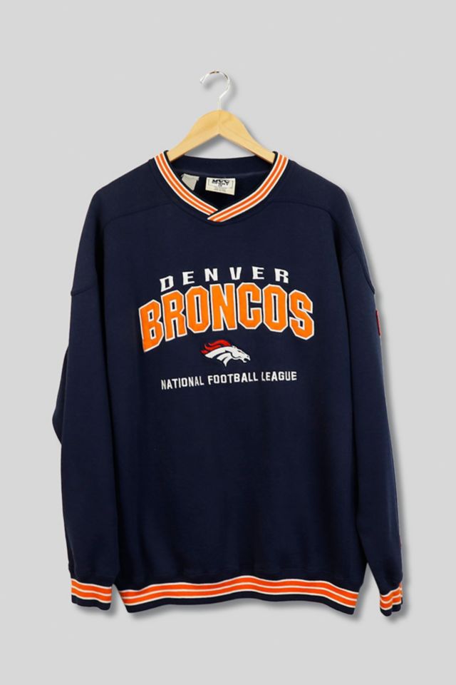 VINTAGE DENVER BRONCOS SWEATSHIRT - ShopperBoard