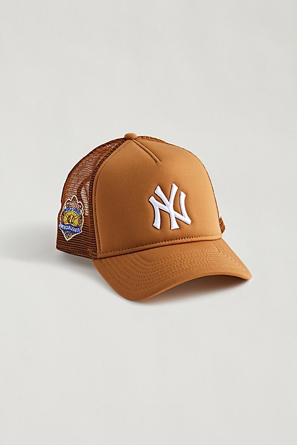 New Era New York Yankees Mlb Trucker Hat In Gold, Men's At Urban Outfitters