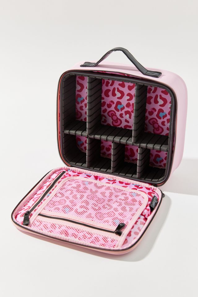flyde kontakt tandpine Impressions Vanity Co. Hello Kitty Cosmetic Bag | Urban Outfitters