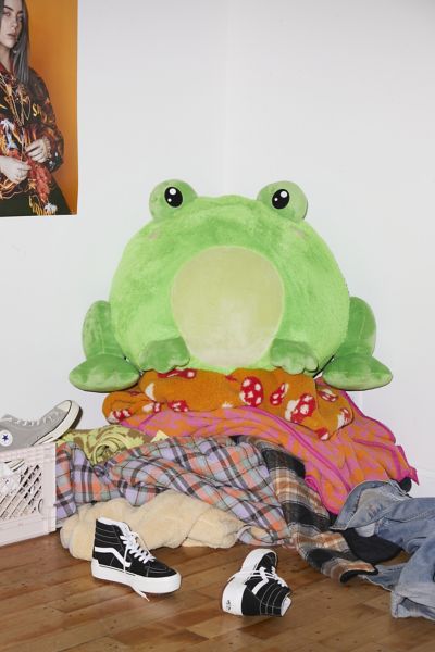 Giant Frog Plushie | Urban Outfitters Canada