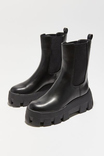 Circus NY Ana Tall Chelsea Lug Boot | Urban Outfitters