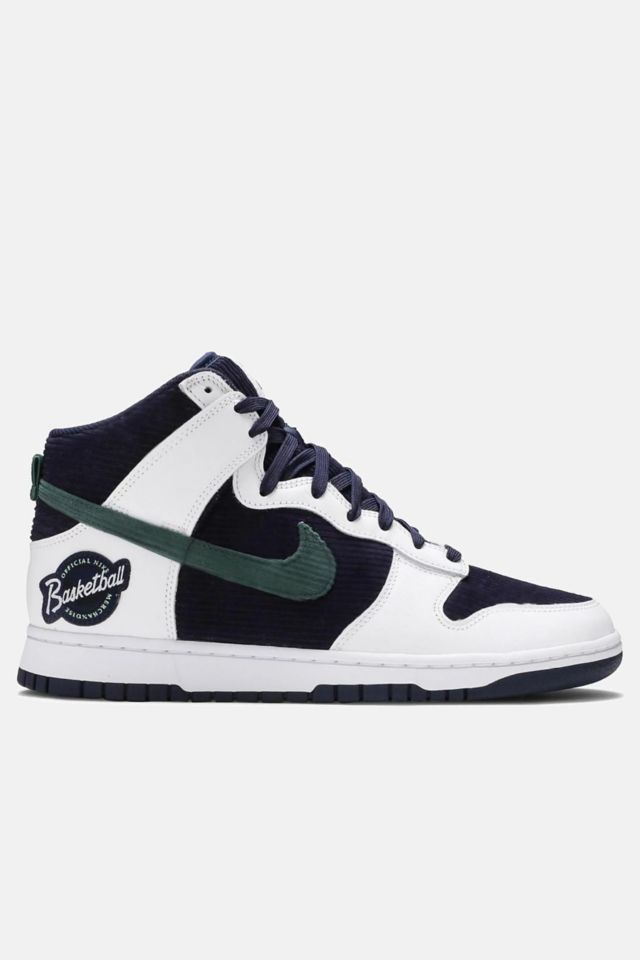 Urban outfitters shop nike dunks