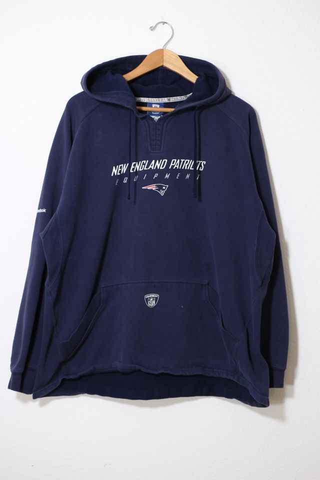 Vintage New England Patriots Hooded Pullover Sweatshirt Urban Outfitters