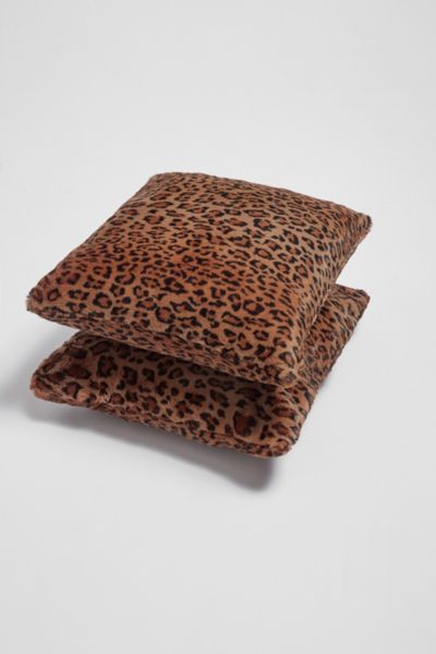 Apparis Brenn Faux Fur Pillowcase Set In Leopard