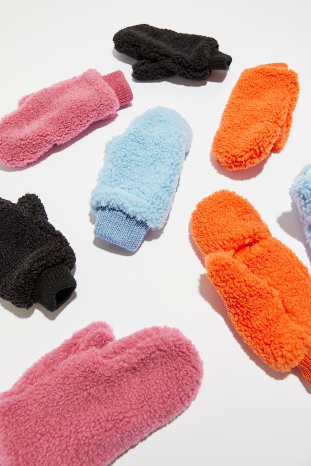 Cozy Teddy Mitten | Urban Outfitters