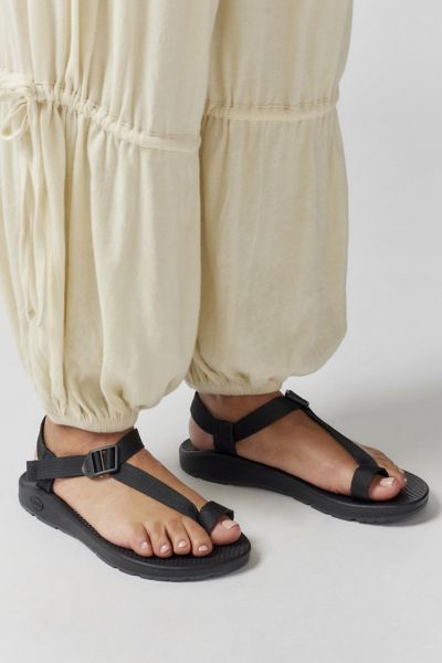 CHACO BODHI TOE LOOP SANDAL 