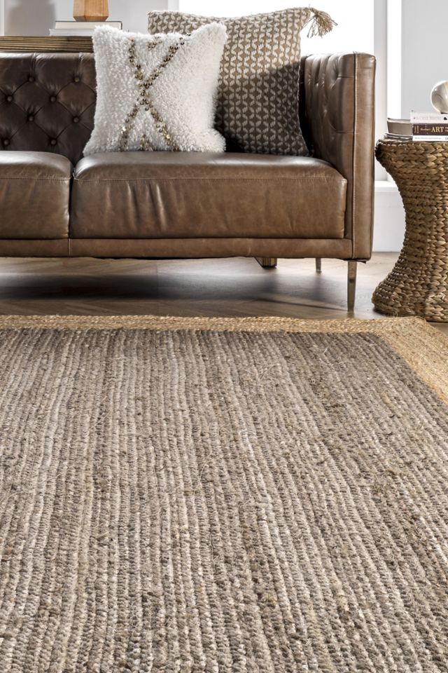 Handmade Red Braided Jute Reversible 4' x 6' Rug