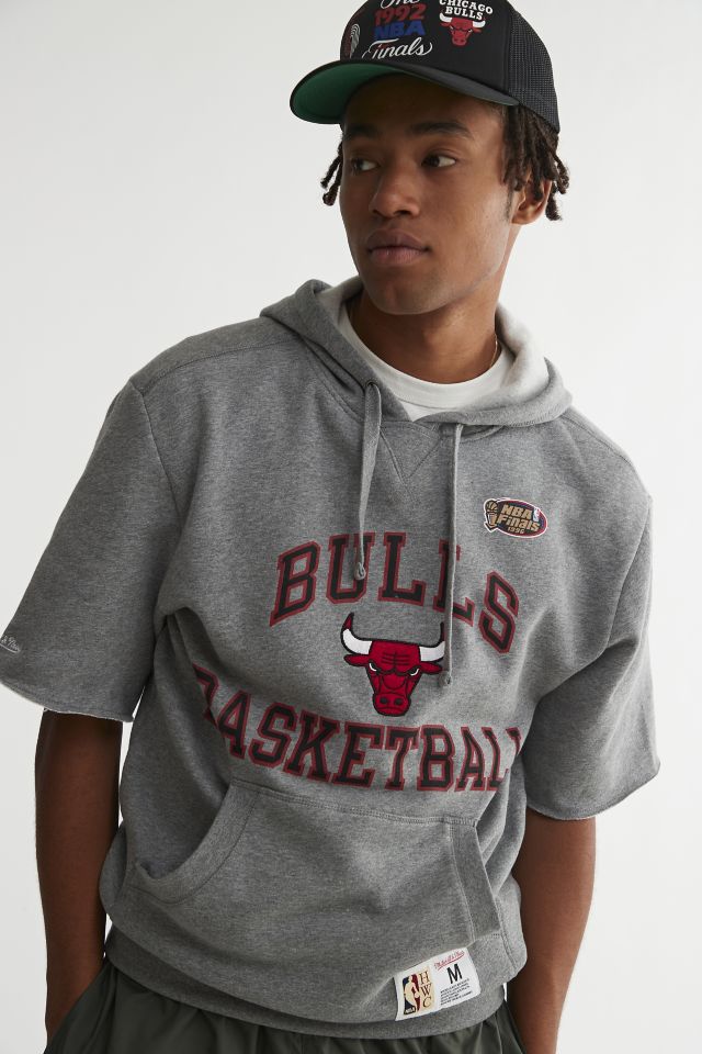 Mitchell Ness Chicago Bulls NA Short Sleeve Hoodie Sweatshirt