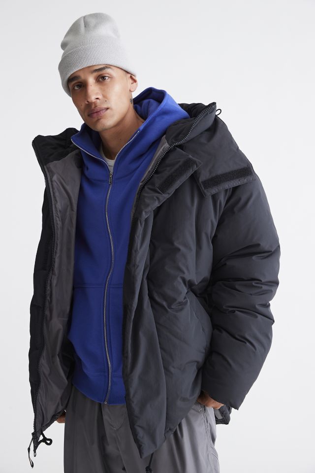 Black urban outfitters puffer jacket best sale