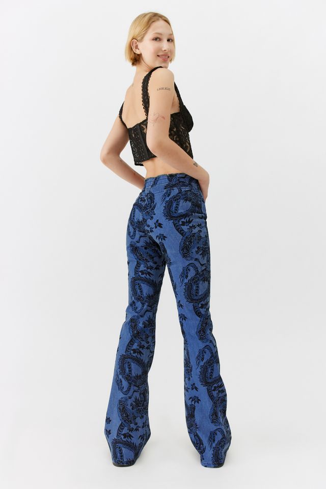 BDG Printed Ruched Dipped V-Front Flare Jean #2