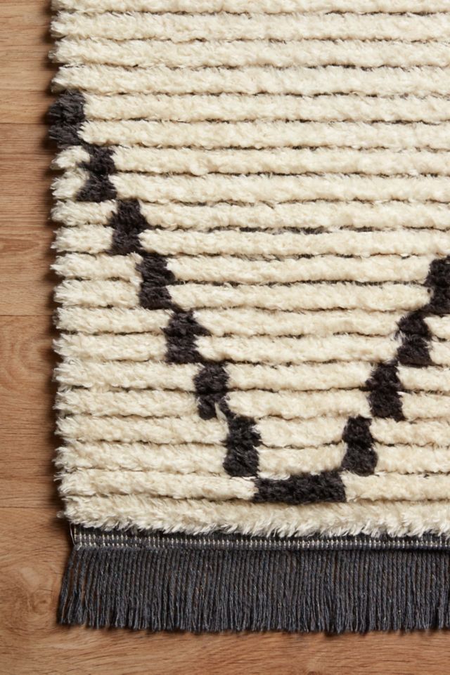 Ivory Geometric Easy-Care Synthetic Runner Rug 2'7" x 8'