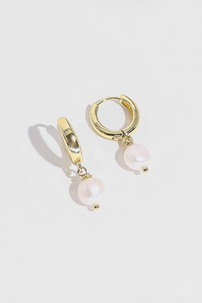 Joey Baby Pete Pearl Earrings