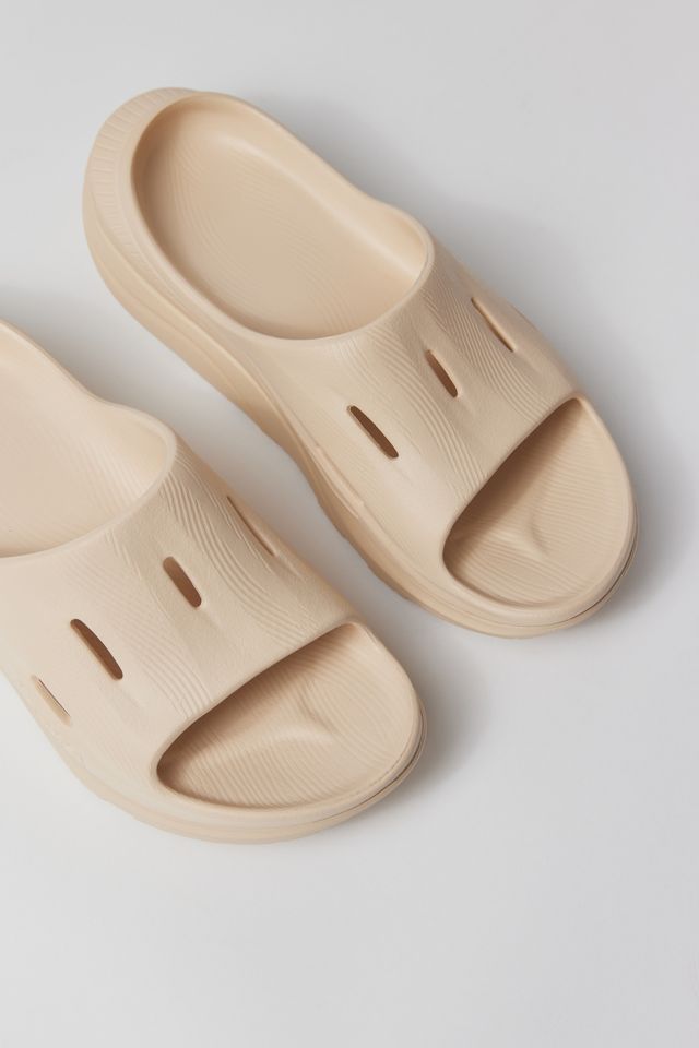 HOKA ONE ONE® Ora Recovery 3 Cushy Slide Sandal | Urban Outfitters