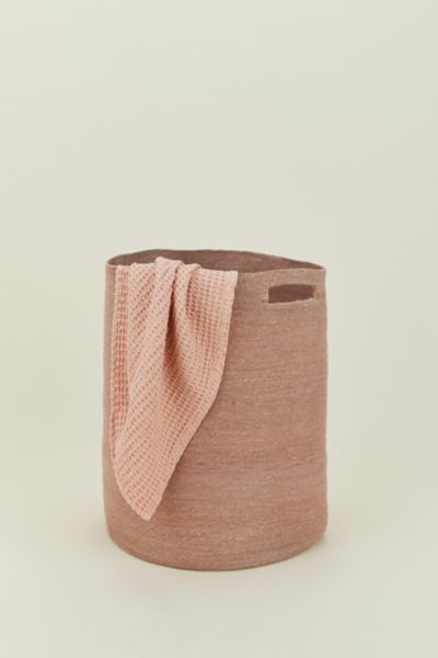 Hawkins New York Woven Sea Grass Essential Hamper In Rose At Urban Outfitters