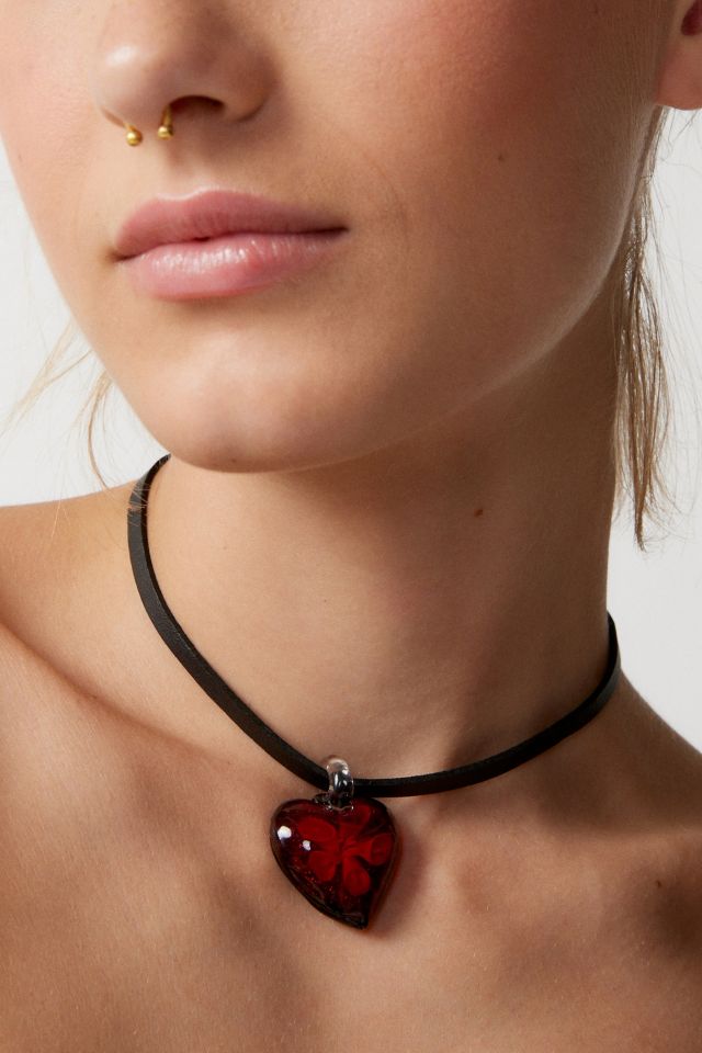 Heart Pendant Choker Black