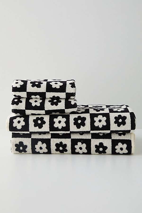 Slowtide Gigi Towel Set In Black/white At Urban Outfitters