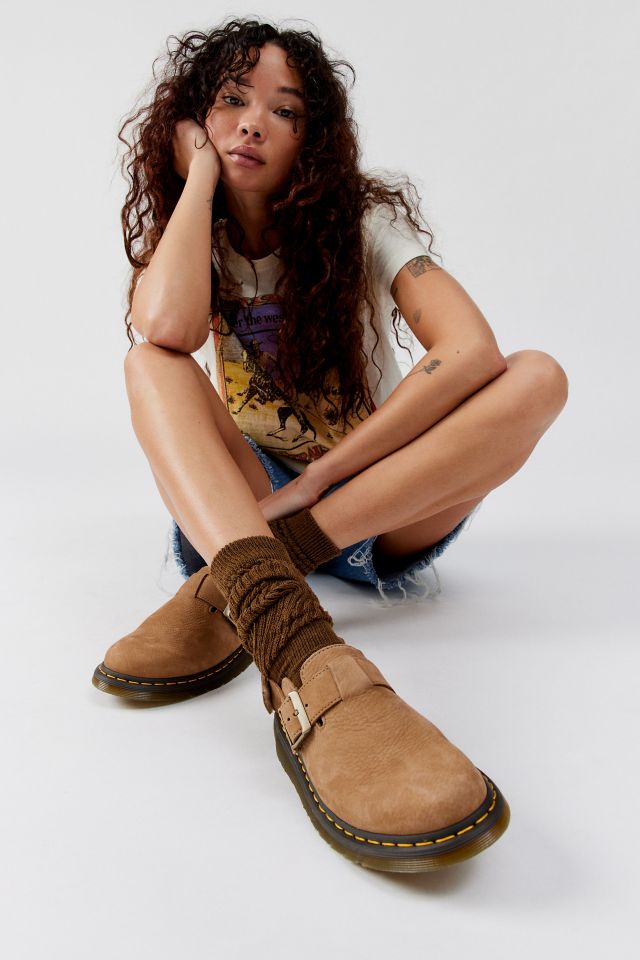 Doc martens 2024 womens urban outfitters