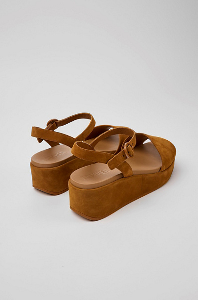 misia camper sandal