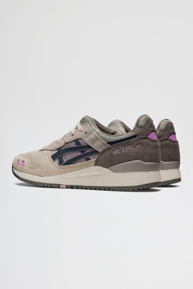 Asics gel lyte iii best sale urban outfitters