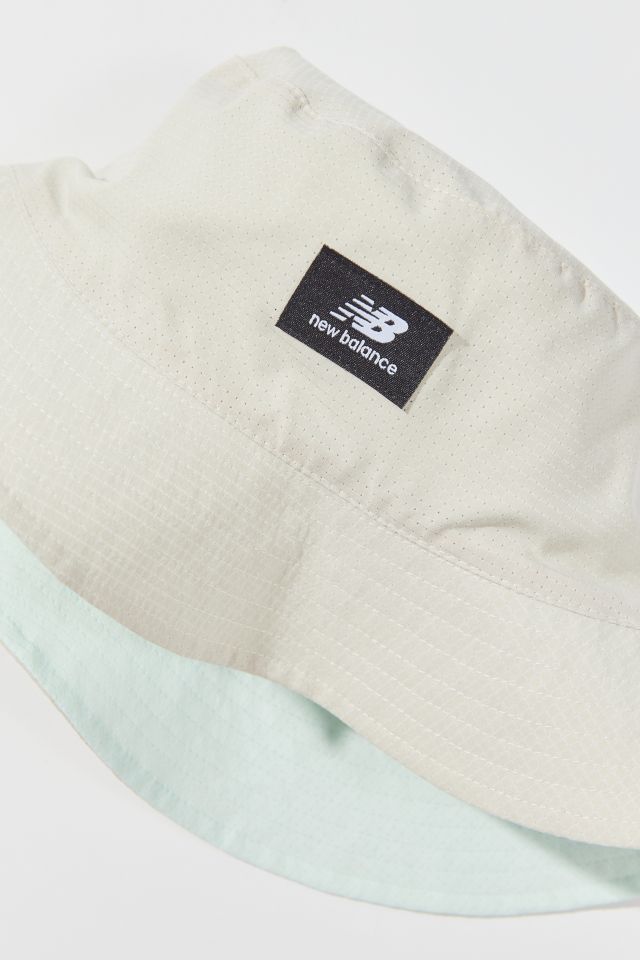 New Balance Reversible Bucket Hat | Urban Outfitters
