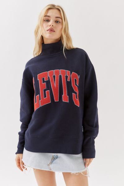 Levi's® Gardenia Turtle Neck Sweatshirt | Urban Outfitters