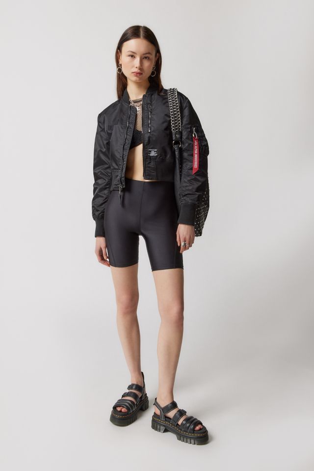 Alpha Industries L-2B Cropped Bomber Jacket | Urban Outfitters