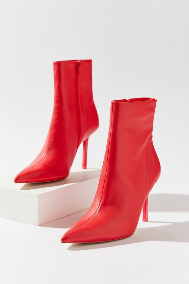 Steve Madden Elysia Black Ankle Boot Urban Outfitters