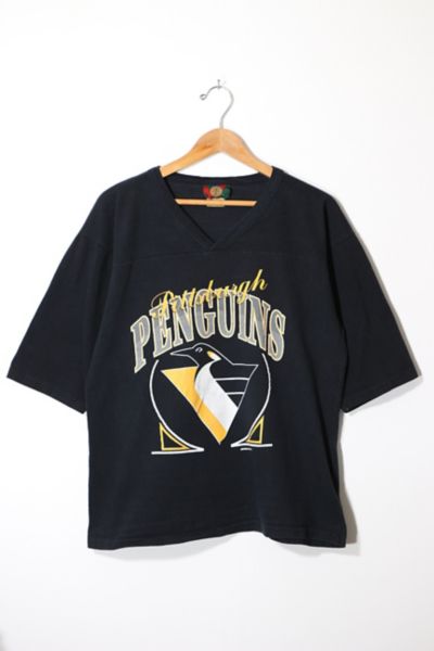 Vintage 1992 NHL Pittsburgh Penguins Jersey Style T shirt Made in USA Urban Outfitters