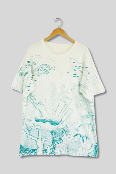 Vintage Graphic Ocean T Shirt | Urban Outfitters