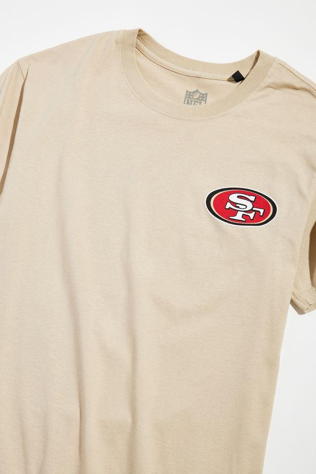 Urban Outfitters San Francisco 49ers Helmet Tee in Natural for Men