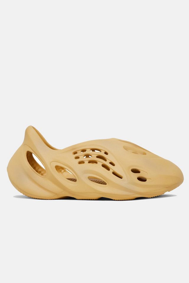 adidas Yeezy Foam Runner 'Desert Sand' GV6843 Urban Outfitters