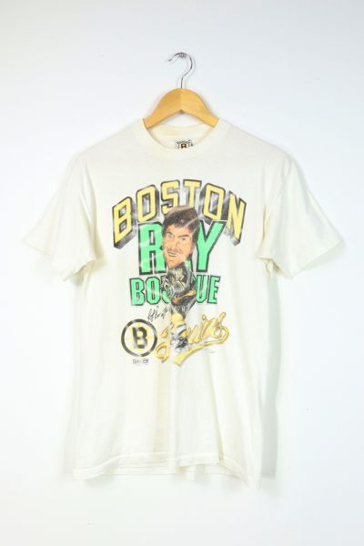 Boston Bruins Retro Logo Tee  Urban Outfitters Japan - Clothing, Music,  Home & Accessories