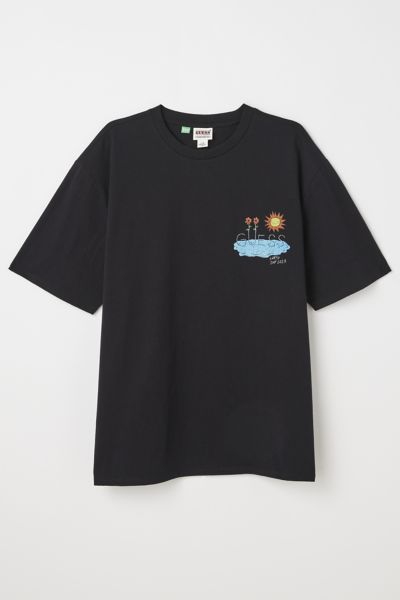 Guess Originals Earth Day Garden Tee In Black