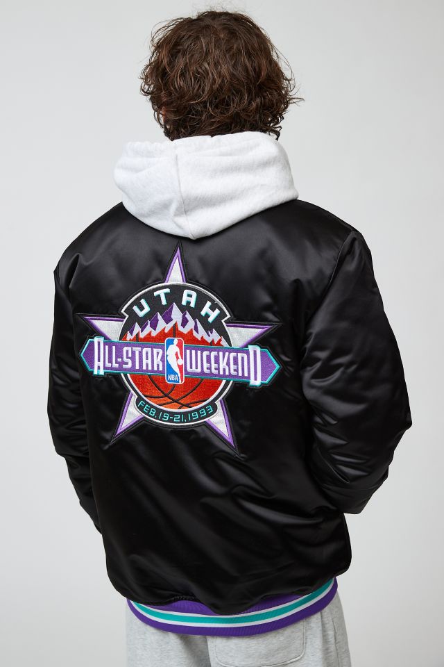 Mitchell & Ness Las Vegas Raiders NFL Heavyweight Satin Jacket in Black, Men's at Urban Outfitters