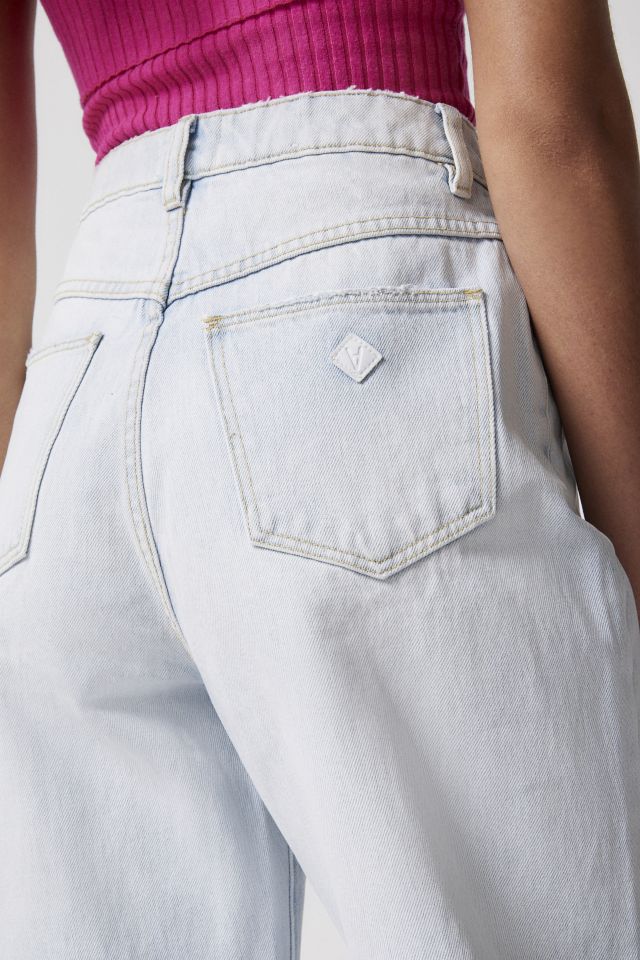 Abrand A Carrie High-Rise Jean - Millie #4