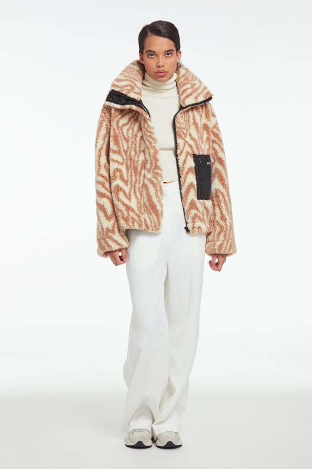 APPARIS Kindall Fleece Jacket | Urban Outfitters